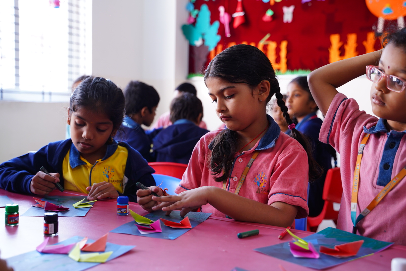 Sanskriti kids art krafting activity 